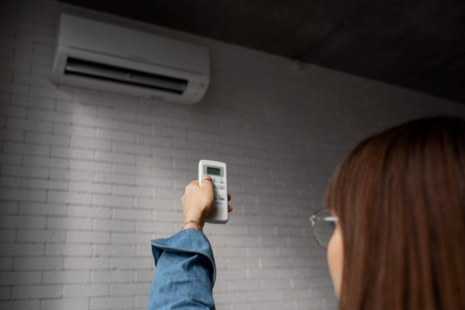 How to Safely Turn On Your AC after Winter - Canada HVAC